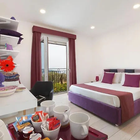Eterea Charming Suites Sorrento Exterior photo