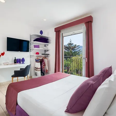 Eterea Charming Suites Sorrento Exterior photo