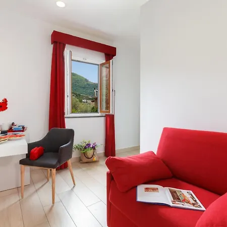 Eterea Charming Suites Sorrento Exterior photo