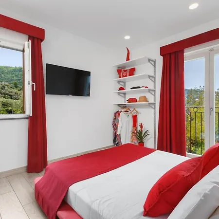 Eterea Charming Suites Sorrento Exterior photo
